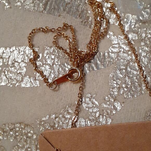 Necklace Gold Plated Chain w Heart Pendent Simulated Diamonds 10" hang length - Picture 10 of 13